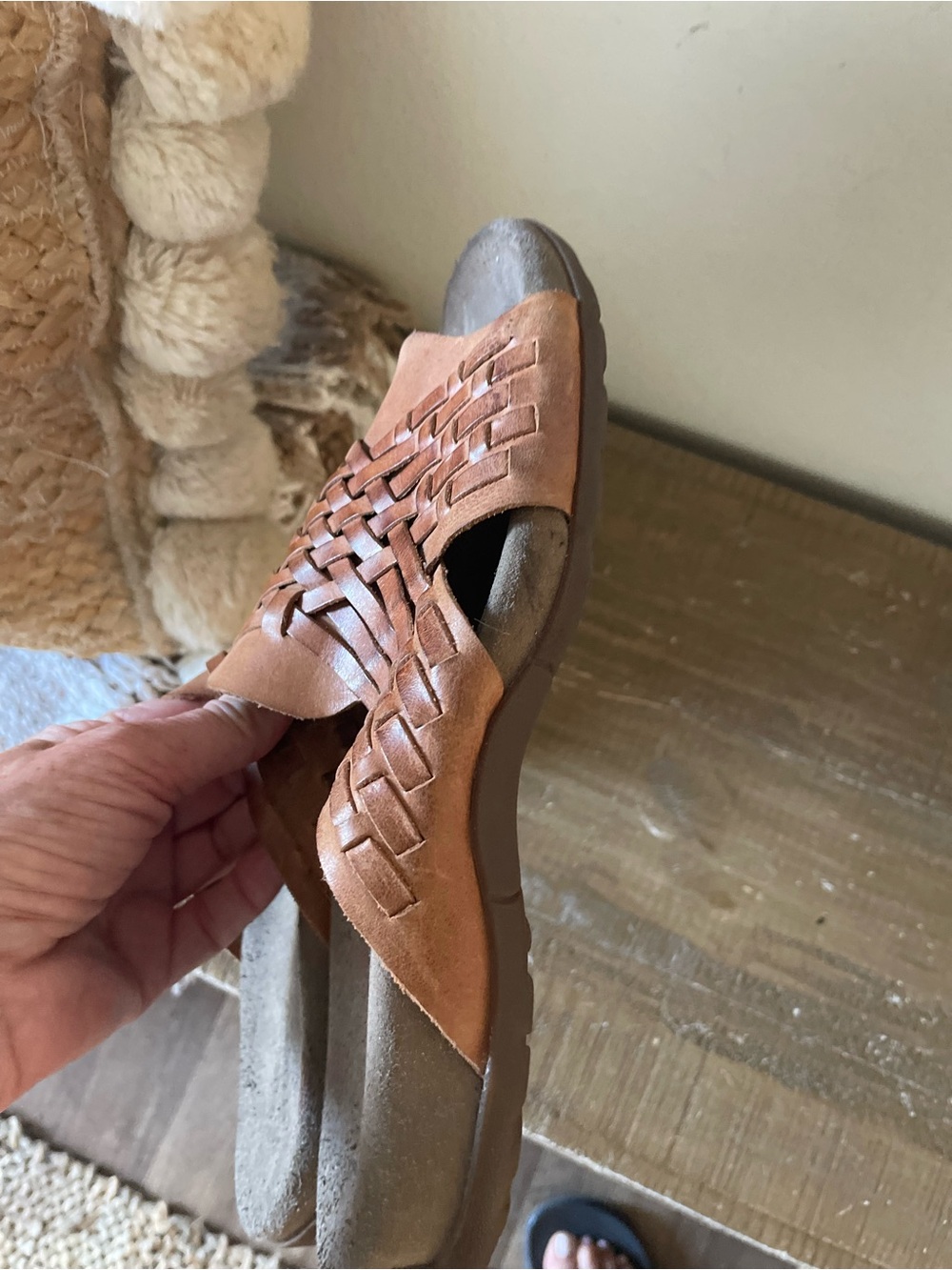 Taos Footwear Cognac Woven Leather Slide Mules size 9 #sandals - Picture 3 of 6